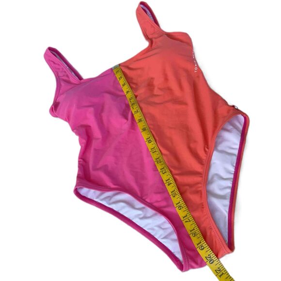 Tommy Hilfiger Swimsuit size 8 Colorblock Removable Pads Stretch One-Piece Pink - Picture 8 of 8